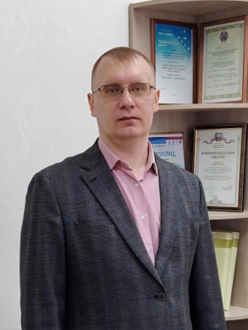 Василий Юрьевич Батьканов.